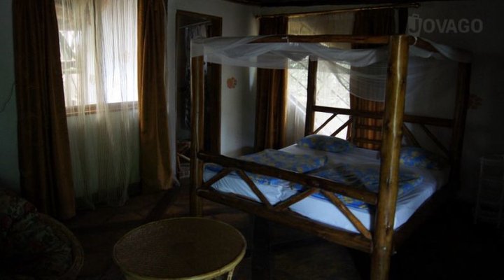 Buziga Shelter Lodge