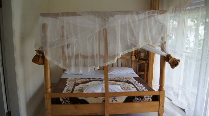 Buziga Shelter Lodge