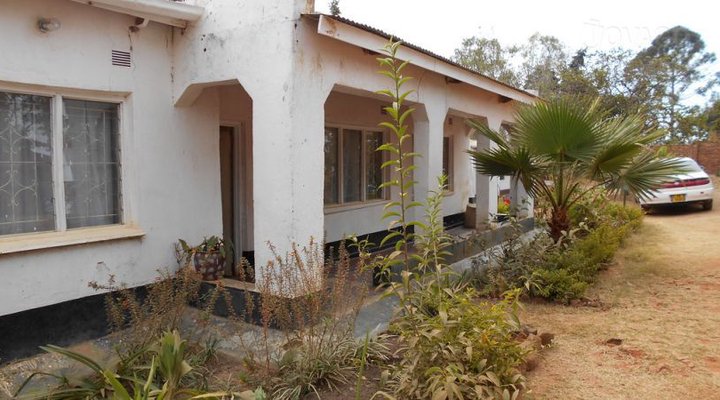 Footsteps Mabush Guesthouse
