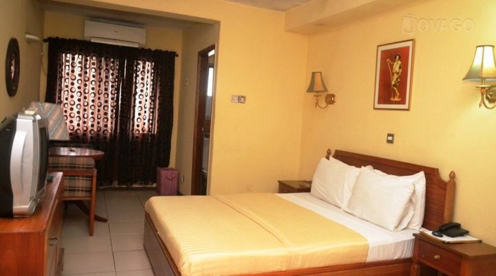 Molit Guest House Lagos