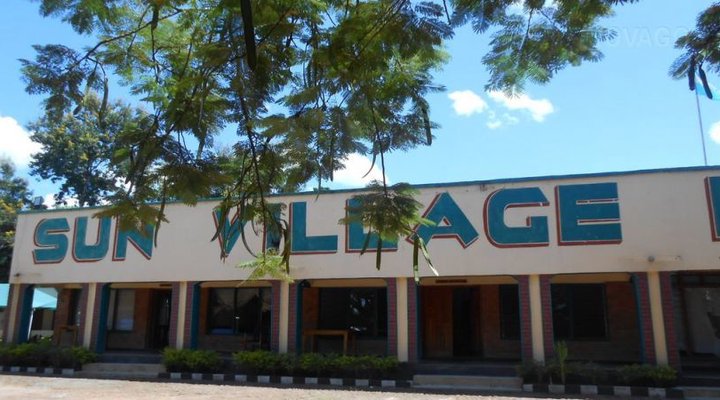 Sun Village Lodge