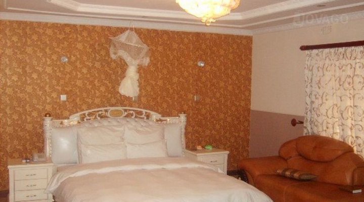 Hu Cess Executive Lodge