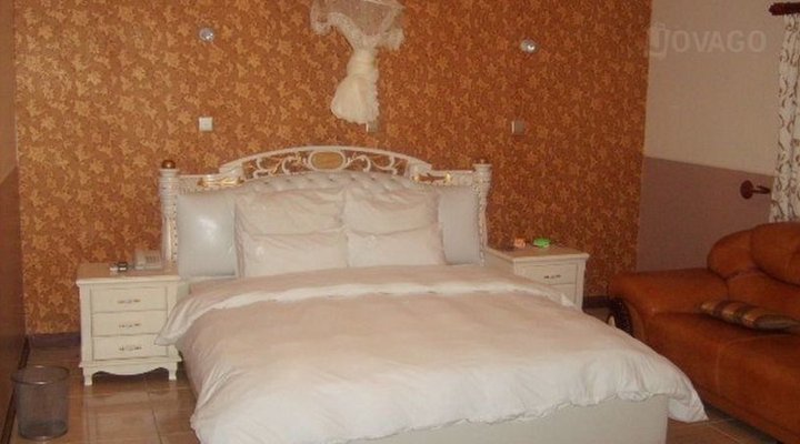 Hu Cess Executive Lodge