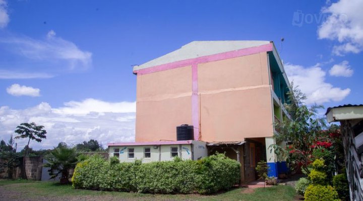 Amigos Hotel & Grill