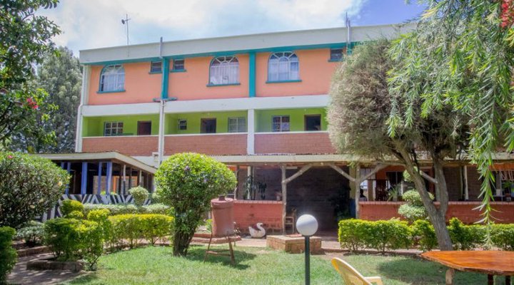 Amigos Hotel & Grill