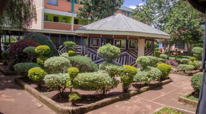 Amigos Hotel & Grill