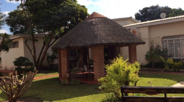 Nelly's Guesthouse House
