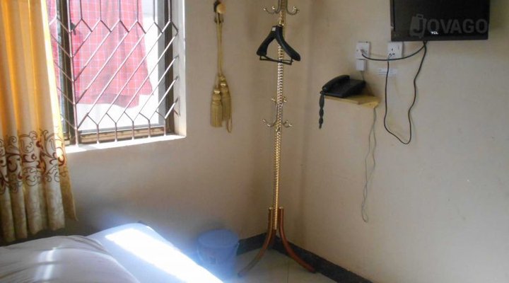 Uwanji Classic Hotel