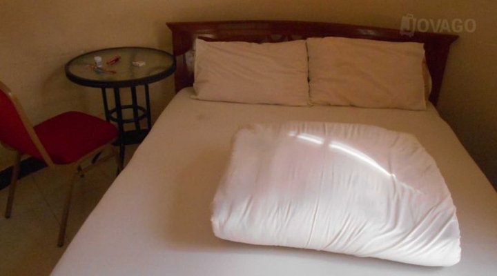 Uwanji Classic Hotel