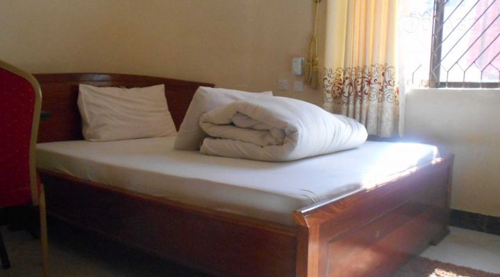 Uwanji Classic Hotel