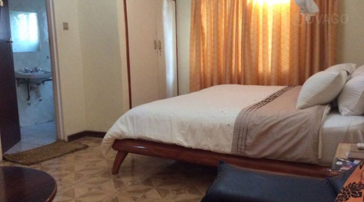 Gold Card Executive Lodge