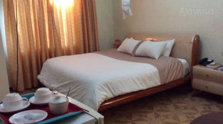 Gold Card Executive Lodge