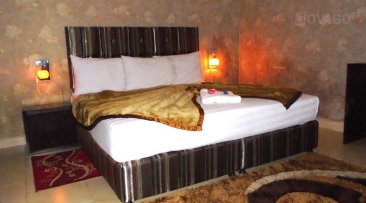 Antoine Bel Hotel