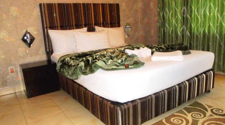 Antoine Bel Hotel