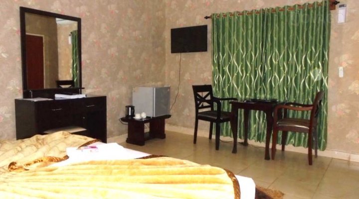 Antoine Bel Hotel