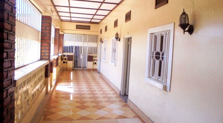 Hotel Du Cinquantenaire