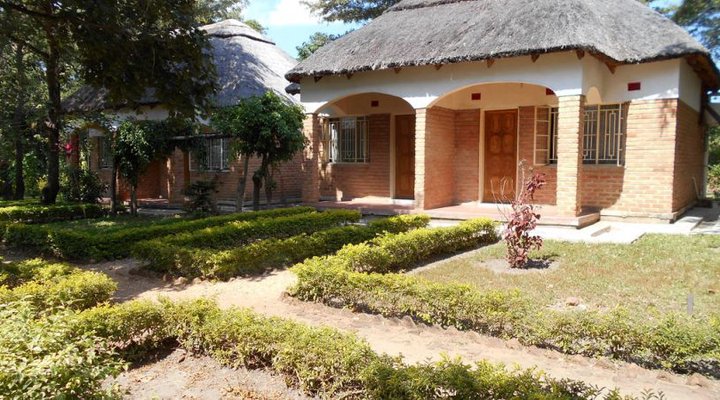 La Exotica Lodge Chintheche