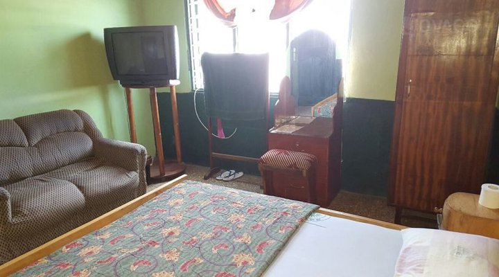 Hotel De Sunshine LTD