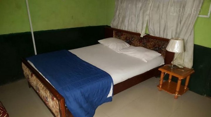 Hotel De Sunshine LTD