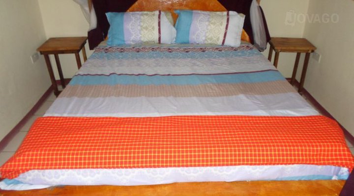 Kaure Sandbeach Lodge