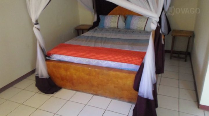 Kaure Sandbeach Lodge