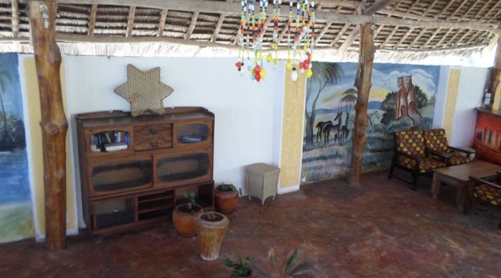 Kaure Sandbeach Lodge