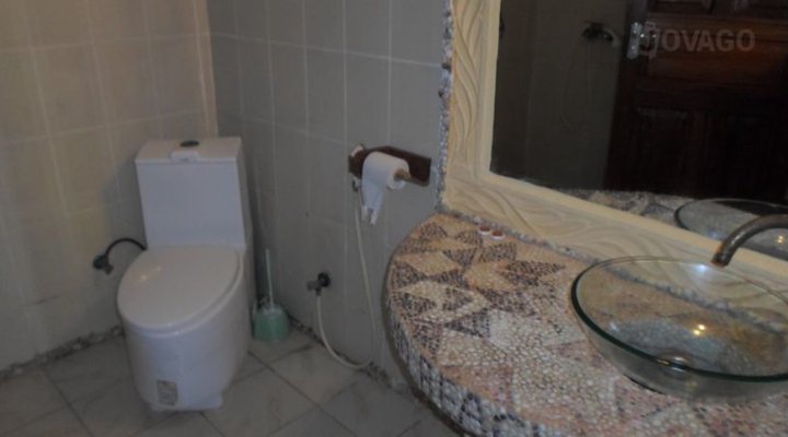 Kaure Sandbeach Lodge