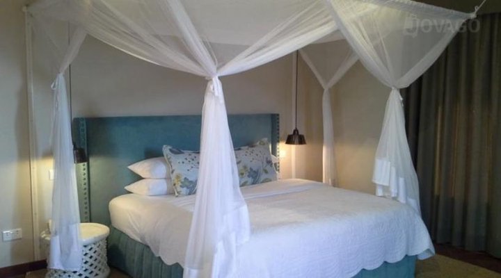 Acacia Farm Lodge