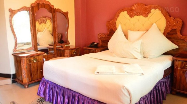 Nsimbi Yanga Lodge