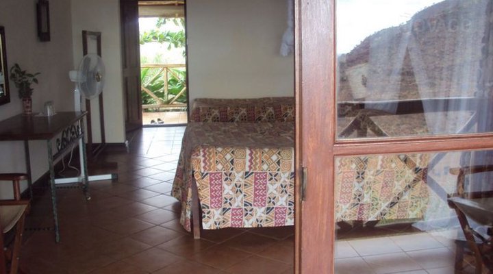 Zomeni Lion Hill Camp