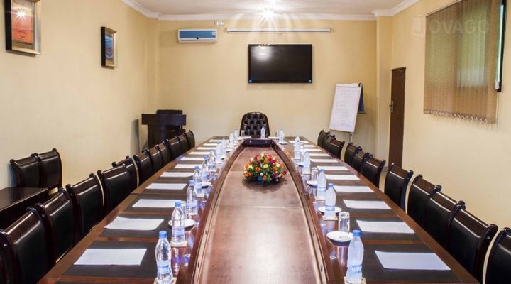 Hotel Diamonds Acres