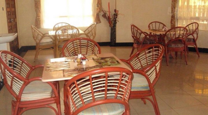 Desert Rose Hotel
