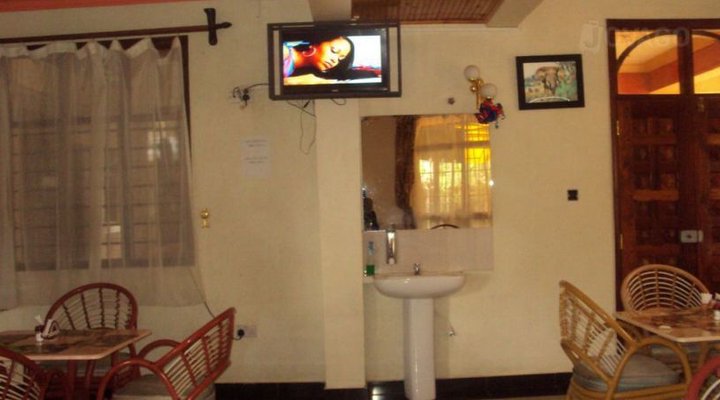 Desert Rose Hotel