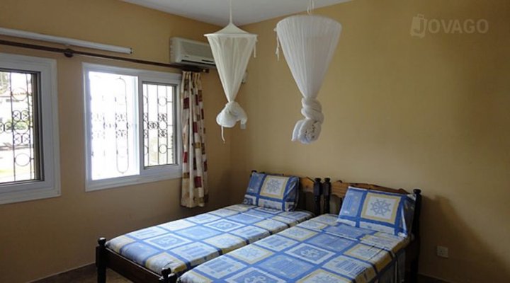 Roly's Bamburi Beach Villa