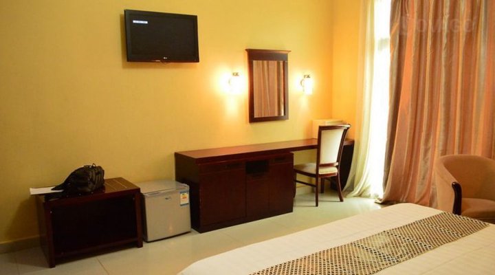 MIKA CONVENTION CENTER