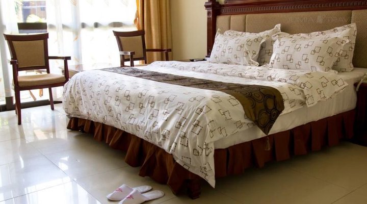 MIKA CONVENTION CENTER