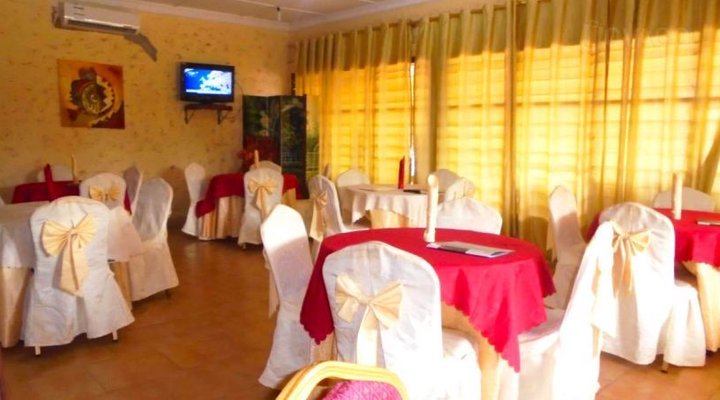 Guest House Espace Nzilco
