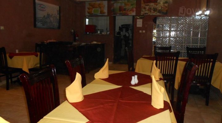 Seven Lakes Hotel