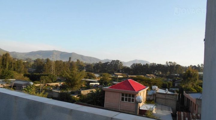 Seven Lakes Hotel