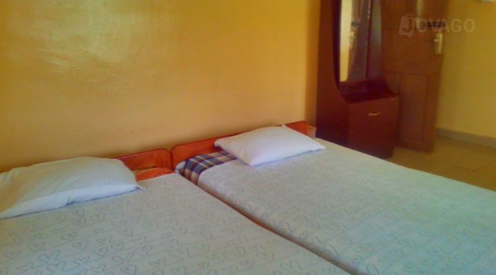 Geny Guest House