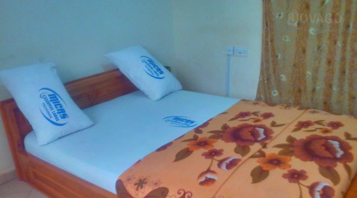 Micas Executive Lodge