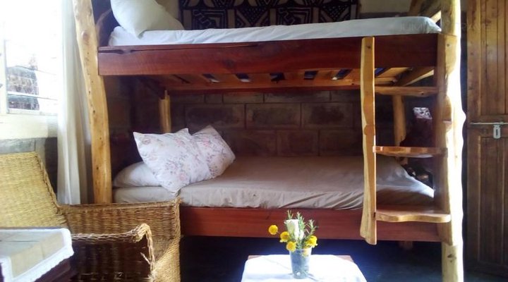 SAMAWATI LAKESIDE COTTAGES-LAKE OL'BOLOSSAT