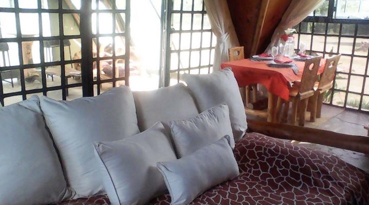 SAMAWATI LAKESIDE COTTAGES-LAKE OL'BOLOSSAT