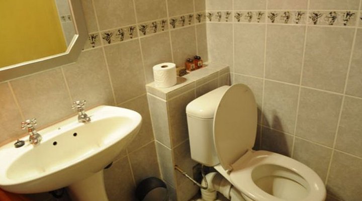 Sedia Riverside Hotel