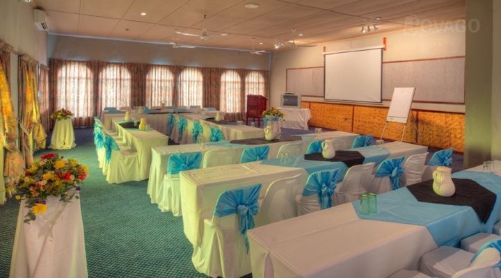 Sedia Riverside Hotel