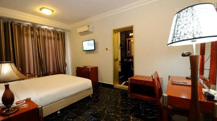 Basiri Plaza hotel