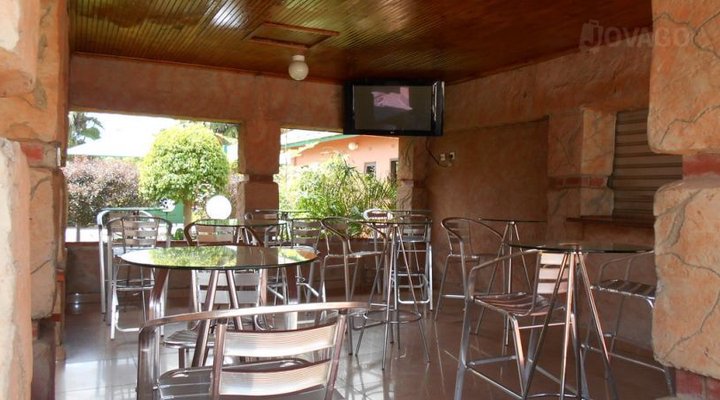 Crossroad Lusaka Lodge