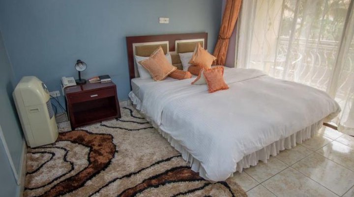 Crystal Suites Hotel