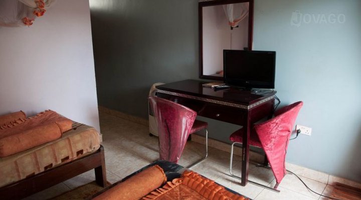 Crystal Suites Hotel