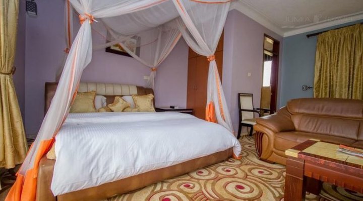 Crystal Suites Hotel